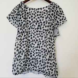 Sweet Pea for New York & Company Short Sleeve Blouse